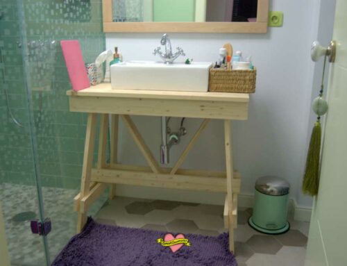 Construcción artesana de muebles de madera by Amarquimia: un mueble de baño y un zapatero