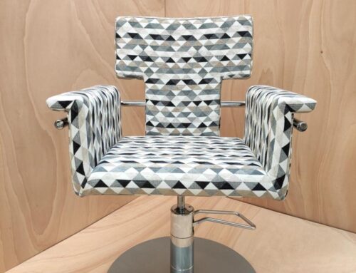 Restauración parcial y retapizado sillón de peluquería para Pedro Riquelme Estilistas